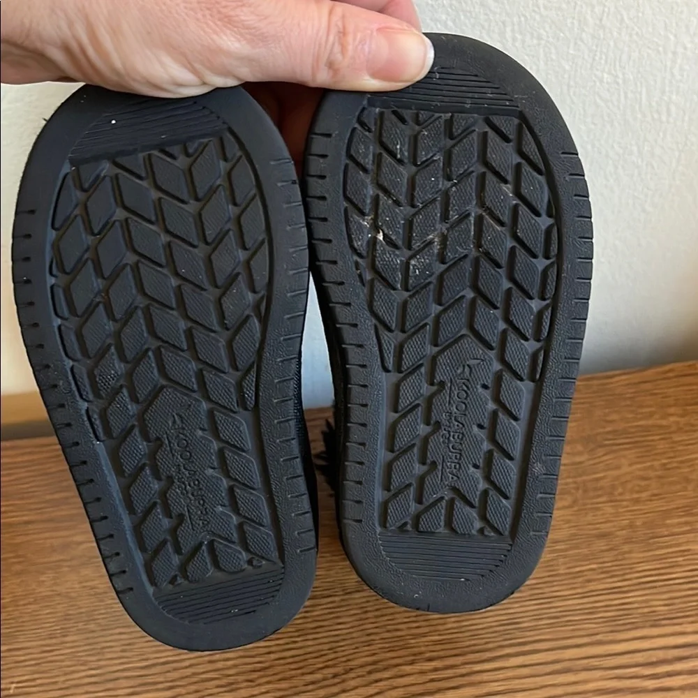 Koolaburra Toddler Boots Black Sherpa Lined Excellent Condition, Kids Size 7c